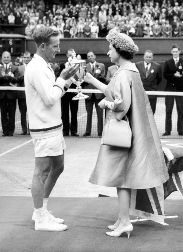 则以惊人的 则以惊人的